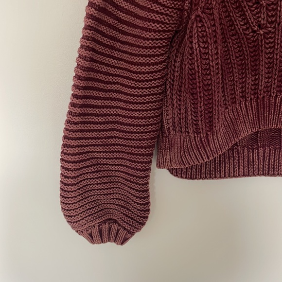 Free People Sweetheart Sweater Cropped Balloon Sleeve in Burgundy, Size Small - Picture 4 of 6